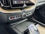 Volvo XC60 T6 Recharge Ultra Dark | Facelift | 20" | Trekhaak | Panoramadak | Head-up | Harman Kardon | 360 Camera | Full LED |