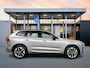 Volvo XC60 T6 Recharge Ultra Dark | Facelift | 20" | Trekhaak | Panoramadak | Head-up | Harman Kardon | 360 Camera | Full LED |