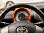 Toyota Aygo 1.0 VVT-i Dynamic Orange (5 DEURS, GETINT GLAS, AIRCO, TOERENTELLER, ELEK RAMEN, LM VELGEN, NIEUWSTAAT)