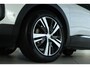 Peugeot 3008 1.2 Turbo Blue Lease Allure | Adapt. Cruise | Camera | Trekhaak | Navigatie | Carplay | Climate | LED | Keyless | Elektr. klep