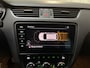 Skoda Octavia Combi 1.0 TSI Greentech Business Edition Plus LED Stoelverwarming Sfeerverlichting Navigatie DAB+