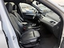 BMW X1 sDrive18i High Executive M Sport Head-Up Display Panoramadak Leder Trekhaak 19 Inch LED Achteruitrijcamera Head-Up Display Keyless Entry