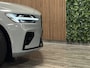Volvo V60 T8 AWD Recharge Ultra Dark | Trekhaak | Schuifdak | 455pk | Head-Up Display | Harman Kardon | Adaptieve Cruise Control | Stoelverwarming voor+achter | Stuurwielverwarming | Full LED Meesturende koplampen | Parkeercamera | Pilot Assist | BLIS Dode Hoek Detectie | Elektrische voorstoelen geheugen | Lederen bekleding | Zitting verlenging voorstoelen | Lederen dashboard | 19 Inch | Google Infotainment | Keyless Drive | Parkeersensoren voor+achter | Privacy Glass | Elektrisch bedienbare achterklep | DAB Radio | Apple Carplay/Android Auto | Volvo On Call met mobiele App functie | Vapour Grey Metallic |
