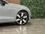 Volvo V60 T8 AWD Recharge Ultra Dark | Trekhaak | Schuifdak | 455pk | Head-Up Display | Harman Kardon | Adaptieve Cruise Control | Stoelverwarming voor+achter | Stuurwielverwarming | Full LED Meesturende koplampen | Parkeercamera | Pilot Assist | BLIS Dode Hoek Detectie | Elektrische voorstoelen geheugen | Lederen bekleding | Zitting verlenging voorstoelen | Lederen dashboard | 19 Inch | Google Infotainment | Keyless Drive | Parkeersensoren voor+achter | Privacy Glass | Elektrisch bedienbare achterklep | DAB Radio | Apple Carplay/Android Auto | Volvo On Call met mobiele App functie | Vapour Grey Metallic |