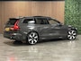 Volvo V60 T8 AWD Recharge Ultra Dark | Trekhaak | Schuifdak | 455pk | Head-Up Display | Harman Kardon | Adaptieve Cruise Control | Stoelverwarming voor+achter | Stuurwielverwarming | Full LED Meesturende koplampen | Parkeercamera | Pilot Assist | BLIS Dode Hoek Detectie | Elektrische voorstoelen geheugen | Lederen bekleding | Zitting verlenging voorstoelen | Lederen dashboard | 19 Inch | Google Infotainment | Keyless Drive | Parkeersensoren voor+achter | Privacy Glass | Elektrisch bedienbare achterklep | DAB Radio | Apple Carplay/Android Auto | Volvo On Call met mobiele App functie | Vapour Grey Metallic |