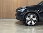 Volvo EX40 Single Motor Extended Range Ultra 82 kWh | Trekhaak | Schuifdak | 360° Camera | Harman Kardon | 100% SoH | Adaptieve Cruise Control | Bestuurdersstoel elektrisch geheugen | Stoel en Stuurwielverwarming | 20 Inch | Passagiersstoel elektrisch | Microtech/Alcantara bekleding | Zitting verlenging voorstoelen | Pilot Assist | BLIS Dode Hoek Detectie | Warmtepomp | Google Infotainment | Keyless Drive | Verlichtingspack 2 | Parkeersensoren voor+achter | Privacy Glass | Elektrisch bedienbare achterklep | Draadloos telefoon opladen | DAB Radio | Apple Carplay/Android Auto | Volvo On Call met mobiele App functie | Onyx Black Metallic |