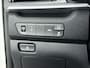 Kia Niro Hybrid 1.6 GDi DYNAMICLINE | NAVI via APPLE CAR PLAY & ANDROID AUTO | CRUISE | CLIMA | CAMERA | PDC | HALF LEDER | 18'' LM VELGEN | PRIVACY GLASS | HYBRID | AUTOMAAT |
