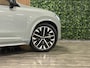 Volvo XC90 T8 AWD Recharge Ultra Dark | Luchtvering | Trekhaak | 360 Camera | Head-Up Display | Harman Kardon | 455pk | Adaptieve Cruise Control | Stoelverwarming voor+achter | Stuurwielverwarming | Schuifdak | Full LED Matrix Meesturende koplampen | Pilot Assist | BLIS Dode Hoek Detectie | Alcantara hemelbekleding | Lederen zonnekleppen en handgrepen | Elektrische voorstoelen geheugen | Nordico Quilted bekleding | Zitting verlenging voorstoelen | Lederen dashboard | 21 Inch | Google Infotainment | Keyless Drive | Privacy Glass | Elektrisch bedienbare achterklep | Geïntegreerd kinderzitje achterin | Geïntegreerde zongordijnen achterportieren | Verlichte instaplijsten | 7-Persoons | 4-Zone Climate Control | DAB Radio | Apple Carplay/Android Auto | Alarm Klasse III | Draadloos telefoon opladen | Volvo On Call met mobiele App functie | Vapour Grey Metallic |