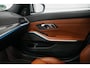 BMW 3-Serie 320i M-Sport | Schuifdak | Head Up | Tartufo Leder | Carbon