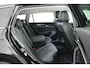 Volkswagen Passat Variant 1.5 204pk eHybrid Business Trekhaak Camera Head-Up Massage Virtual Cockpit Navigatie