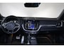 Volvo XC60 T5 AWD R-Design - IntelliSafe Assist & Surround - 360º Camera - Harman/Kardon audio - Adaptieve LED koplampen - Verwarmde voorstoelen - Parkeersensoren voor & achter - Schakelpaddles aan stuur - Elektr. inklapbare trekhaak - 19' LMV