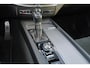 Volvo XC60 T5 AWD R-Design - IntelliSafe Assist & Surround - 360º Camera - Harman/Kardon audio - Adaptieve LED koplampen - Verwarmde voorstoelen - Parkeersensoren voor & achter - Schakelpaddles aan stuur - Elektr. inklapbare trekhaak - 19' LMV