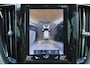 Volvo XC60 T5 AWD R-Design - IntelliSafe Assist & Surround - 360º Camera - Harman/Kardon audio - Adaptieve LED koplampen - Verwarmde voorstoelen - Parkeersensoren voor & achter - Schakelpaddles aan stuur - Elektr. inklapbare trekhaak - 19' LMV