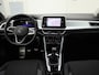 Volkswagen T-Roc 1.0TSI/116PK Goal · Navigatie · Parkeersensoren · Apple/Android Car Play · Stoelverwarming · Garantie t/m 07-02-2027