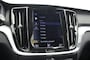Volvo V60 2.0 T6 Recharge AWD Business Pro - Digitaal Cockpit, Carplay, Camera, Afn Trekhaak
