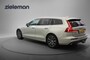 Volvo V60 2.0 T6 Recharge AWD Business Pro - Digitaal Cockpit, Carplay, Camera, Afn Trekhaak