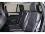 Volvo XC90 T8 Recharge AWD Ultra Dark - Luchtvering - Panorama/schuifdak - IntelliSafe Assist & Surround - 360º Camera - Bowers & Wilkins audio - Adaptieve LED koplampen - Verwarmde voorstoelen, stuur & achterbank - Parkeersensoren voor & achter - Elektr. bedienb. voorstoelen met geheugen - Geventileerde voorstoelen - Head up display - Draadloze tel. lader - Extra getint glas - Elektr. inklapbare trekhaak - 21' LMV