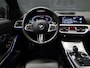BMW 3-Serie M340i xDrive High Executive [SCHUIFKANTELDAK, MEMORY SEATS, APPLE CARPLAY, ANDROID, HEAD-UP, ADAPTIVE CRUISE, SPORTSTOELEN, BMW LASER, CAMERA, STOELVERWARMING, CLIMATE, NIEUWSTAAT]