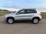 Volkswagen Tiguan 1.4 TSI Comfort&Design / Keurig en Goed onderhouden / Airco / Navigatie / Cruise Control / Trekhaak / NAP
