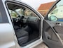 Volkswagen Tiguan 1.4 TSI Comfort&Design / Keurig en Goed onderhouden / Airco / Navigatie / Cruise Control / Trekhaak / NAP