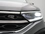 Volkswagen T-Roc 1.5 Tsi R-Line Automaat - Park Assist - Camera - Navigatie - Trekhaak - LED - Stoelverwarming