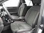 Volkswagen T-Roc 1.5 Tsi R-Line Automaat - Park Assist - Camera - Navigatie - Trekhaak - LED - Stoelverwarming