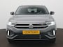 Volkswagen T-Roc 1.5 Tsi R-Line Automaat - Park Assist - Camera - Navigatie - Trekhaak - LED - Stoelverwarming
