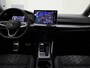 Volkswagen Golf 1.5eTSI/150PK R-Line Black Style DSG · Navigatie · Camera + Parkeersensoren · Apple/Android · Garantie t/m 18-11-2026