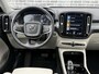 Volvo XC40 1.5 T3 Inscription | Trekhaak | 360 Graden Camera | Harman Kardon Audio | Parkeersensoren | Elektrisch Verstelbare Voorstoelen | Stoelverwarming | Navigatie | Lederen Bekleding | BLIS
