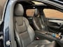 Volvo V90 T6 Recharge AWD R-Design Ultra Black | FaceLift | Pano | ILS Licht-Pakket | Comfort-Pakket | Parkeerassistent-Pakket |