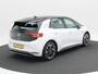 Volkswagen ID.3 First 58 kWh 204 Pk | Adaptive Cruise | Zwarte Hemel | Stoelverwarming | Climate Control | LED | Sensoren | 18 Inch