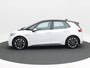 Volkswagen ID.3 First 58 kWh 204 Pk | Adaptive Cruise | Zwarte Hemel | Stoelverwarming | Climate Control | LED | Sensoren | 18 Inch