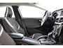 Volvo V40 T3 AUT. DYNAMIC EDITION -CRUISE|VERW.VOORSTOELEN|NAVI|PARK-ASSIST|17"