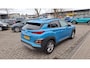 Hyundai Kona 1.6 GDI HEV Premium | Camera | Head-up Display | Stoelverwarming | Zomer en winterset | 18'