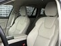 Volvo V60 2.0 B3 Inscription | Harman Kardon Audio | Lederen Bekleding | Achteruitrijcamera | Parkeersensoren | Stoelverwarming | Lichtmetalen Velgen 18 inch | Elektrische Achterklep