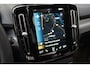 Volvo XC40 1.5 T4 Recharge R-Design | SoH 95% | Leder | Panoramadak | Trekhaak | Camera | Lm velgen