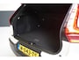 Volvo XC40 1.5 T4 Recharge R-Design | SoH 95% | Leder | Panoramadak | Trekhaak | Camera | Lm velgen