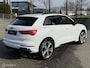 Audi Q3 35 TFSI S edition PANO TREKHAAK SFEER BLIND CAM VOL