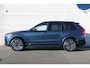 Volvo XC90 T8 Automaat Plug-in hybrid AWD Ultra Dark | Panoramadak | Luchtvering | Semi elektrische trekhaak | Voorstoelen verwarmbaar met massagefunctie | All Seasonbanden | Verwarmbaar stuurwiel+achterbank| Premium audio by Bowers & Wilkins | Headup display |