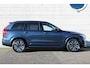 Volvo XC90 T8 Automaat Plug-in hybrid AWD Ultra Dark | Panoramadak | Luchtvering | Semi elektrische trekhaak | Voorstoelen verwarmbaar met massagefunctie | All Seasonbanden | Verwarmbaar stuurwiel+achterbank| Premium audio by Bowers & Wilkins | Headup display |