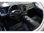 Volvo XC90 T8 Automaat Plug-in hybrid AWD Ultra Dark | Panoramadak | Luchtvering | Semi elektrische trekhaak | Voorstoelen verwarmbaar met massagefunctie | All Seasonbanden | Verwarmbaar stuurwiel+achterbank| Premium audio by Bowers & Wilkins | Headup display |