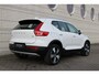 Volvo XC40 T2 Momentum | Parkeersensoren voor + achter | Parkeercamera | 19'' Lichtmetalen velgen | Navigatie | Parkeersensoren voor + achter | Dealeronderhouden