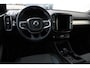 Volvo XC40 T2 Momentum | Parkeersensoren voor + achter | Parkeercamera | 19'' Lichtmetalen velgen | Navigatie | Parkeersensoren voor + achter | Dealeronderhouden