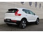 Volvo XC40 T2 Momentum | Parkeersensoren voor + achter | Parkeercamera | 19'' Lichtmetalen velgen | Navigatie | Parkeersensoren voor + achter | Dealeronderhouden