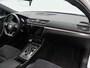 Skoda Superb Combi 1.4 TSi iV 218 Pk Automaat Sportline Business | Trekhaak | Panoramadak | Adaptive Cruise | Full LED | Canton Sound | Stoelverwarming | 18 Inch | 92.858 Km!!