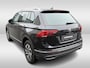Volkswagen Tiguan 1.4 TSI 245pk eHybrid Life DSG Automaat Panoramadak / Digital Cockpit Pro / Voorstoelen verwarmbaar / Navigatie 'Discover Pro Achterklep elektrisch / Assistance Pakket Plus /