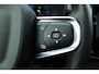 Volvo EX40 Single Motor Extended Range Ultra 82 kWh | Panoramadak | Verwarmbare voorstoelen+stuurwiel | 360 graden camera | Permium audio by Harman Kardon | Warmtepomp | Apple carplay/Android auto | Keyless
