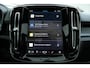 Volvo EX40 Single Motor Extended Range Ultra 82 kWh | Panoramadak | Verwarmbare voorstoelen+stuurwiel | 360 graden camera | Permium audio by Harman Kardon | Warmtepomp | Apple carplay/Android auto | Keyless