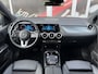 Mercedes-Benz B-klasse 180 Launch Edition Automaat / Parkeersensoren V-A / Cruise Control / Camera / Multimedia / 17'' LM / Navi