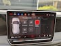 Volkswagen Tiguan 1.5 e R-LINE BUSINESS ,NAVIGATIE , TREKHAAK , CAMERA ,PDC, MASSAGE STOEL ,KEYLESS, BLIND SPOT, ACC, APPLE / ANDROID ,Q-LIGHT